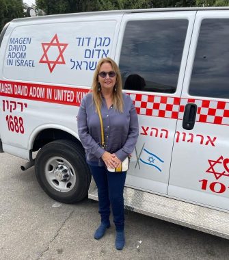 “כאזרחית אני רוצה לומר לכם: תודה, תודה, תודה”.